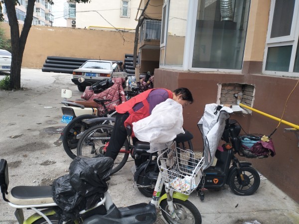 胜利东街社区开展电动自行车消防安全隐患排查、宣传教育和专项整治行动